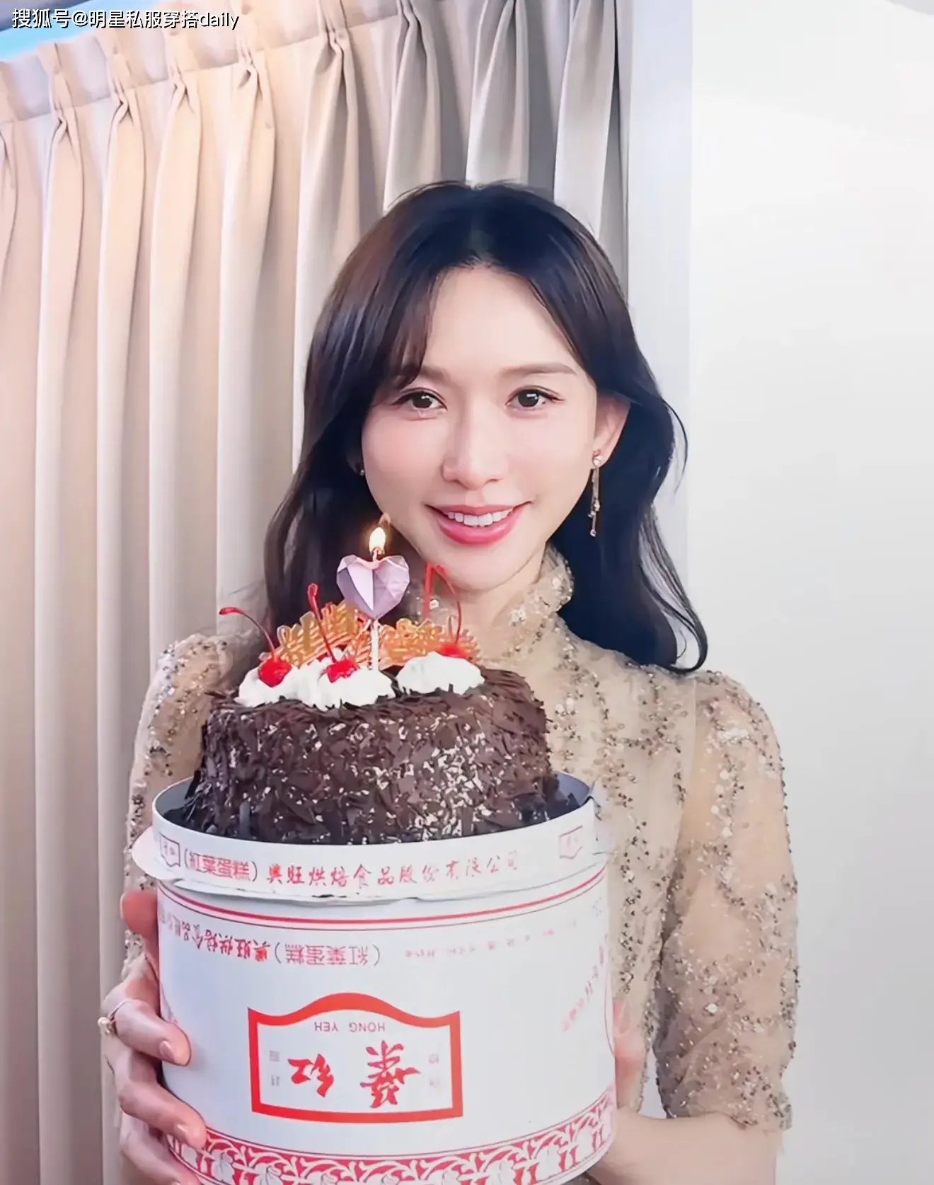 林志玲這是吃了“防腐劑”了吧！51歲慶生照看起來(lái)皮膚飽滿(mǎn)像31歲